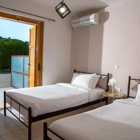 Stork - Garden & Sea View *