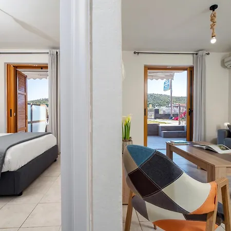 Stork - Garden & Sea View Διαμέρισμα