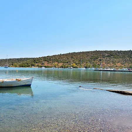 Stork - Garden & Sea View Διαμέρισμα *