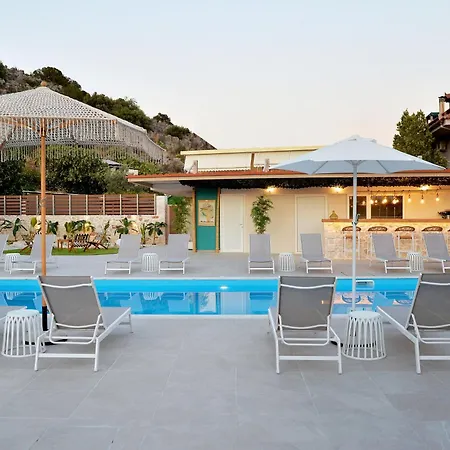 Stork - Garden & Sea View *