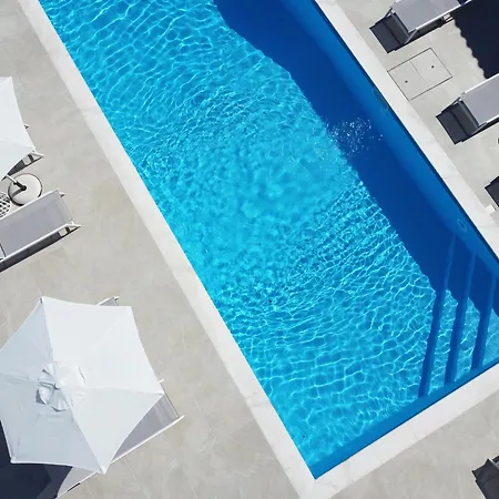 Stork - Garden & Sea View