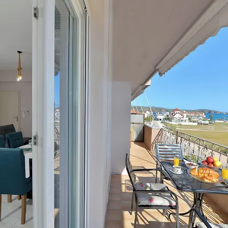 Stork - Garden & Sea View Apartment