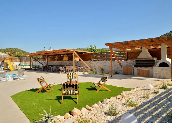 Id Holiday Living アパート