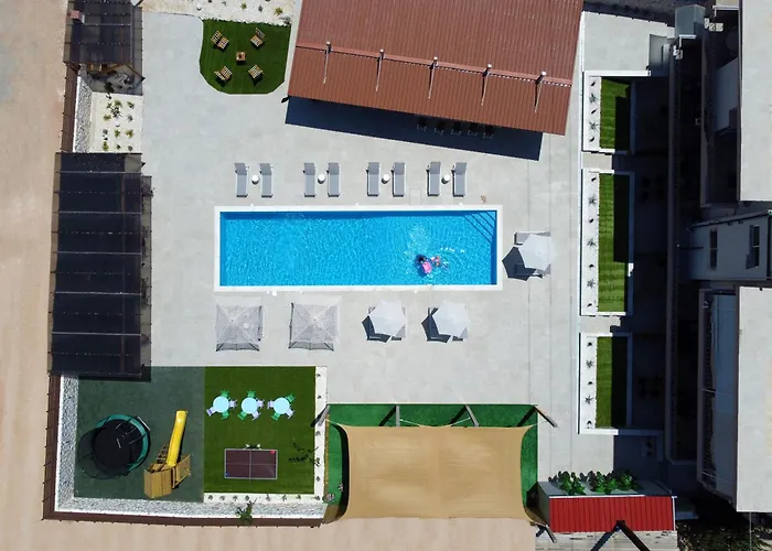 アパート Id Holiday Living *